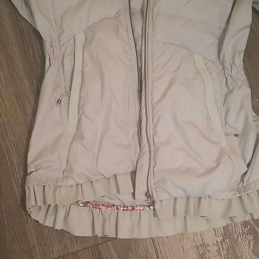 Lululemon down puffer jacket - Picture 2 of 10